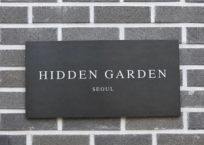 The Hidden Garden Seoul, Hongdae, Myeongdong 首爾
